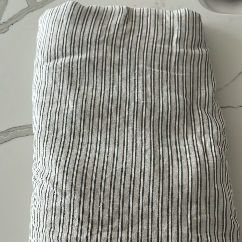 West Elm Queen Linen Duvet Cover
